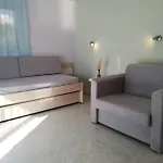Aloni And Apartment