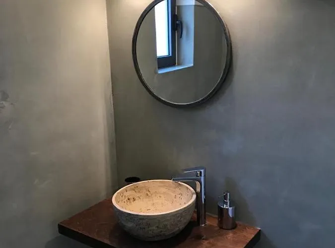 Aloni And Apartamento