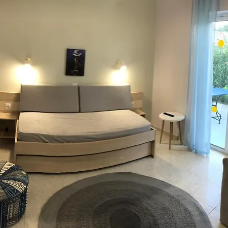 Apartment Aloni And *